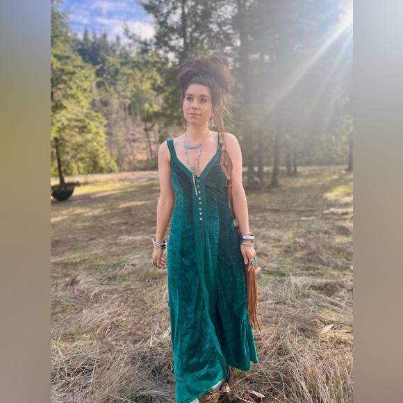 Tree of Life Teal Velvet Sleeveless Dress - Picture 4 of 10